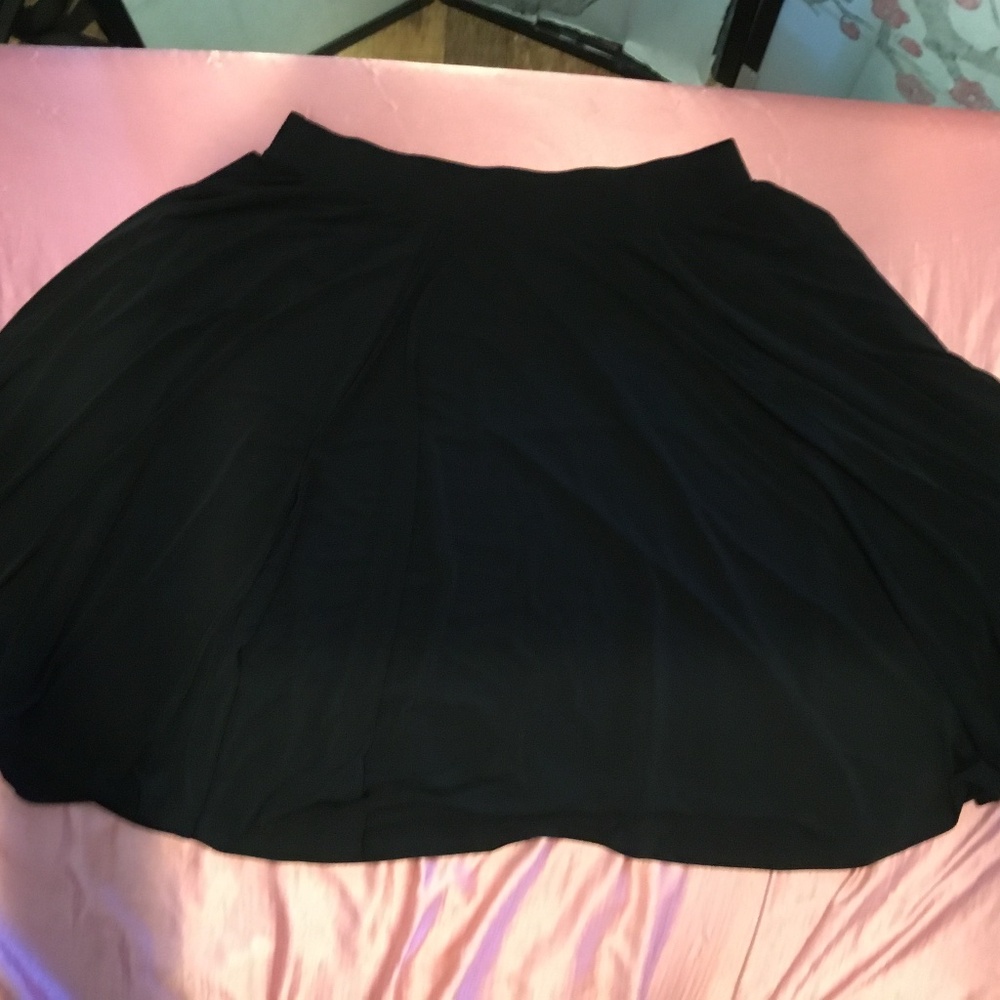 Torrid Black Skirt Size 3X